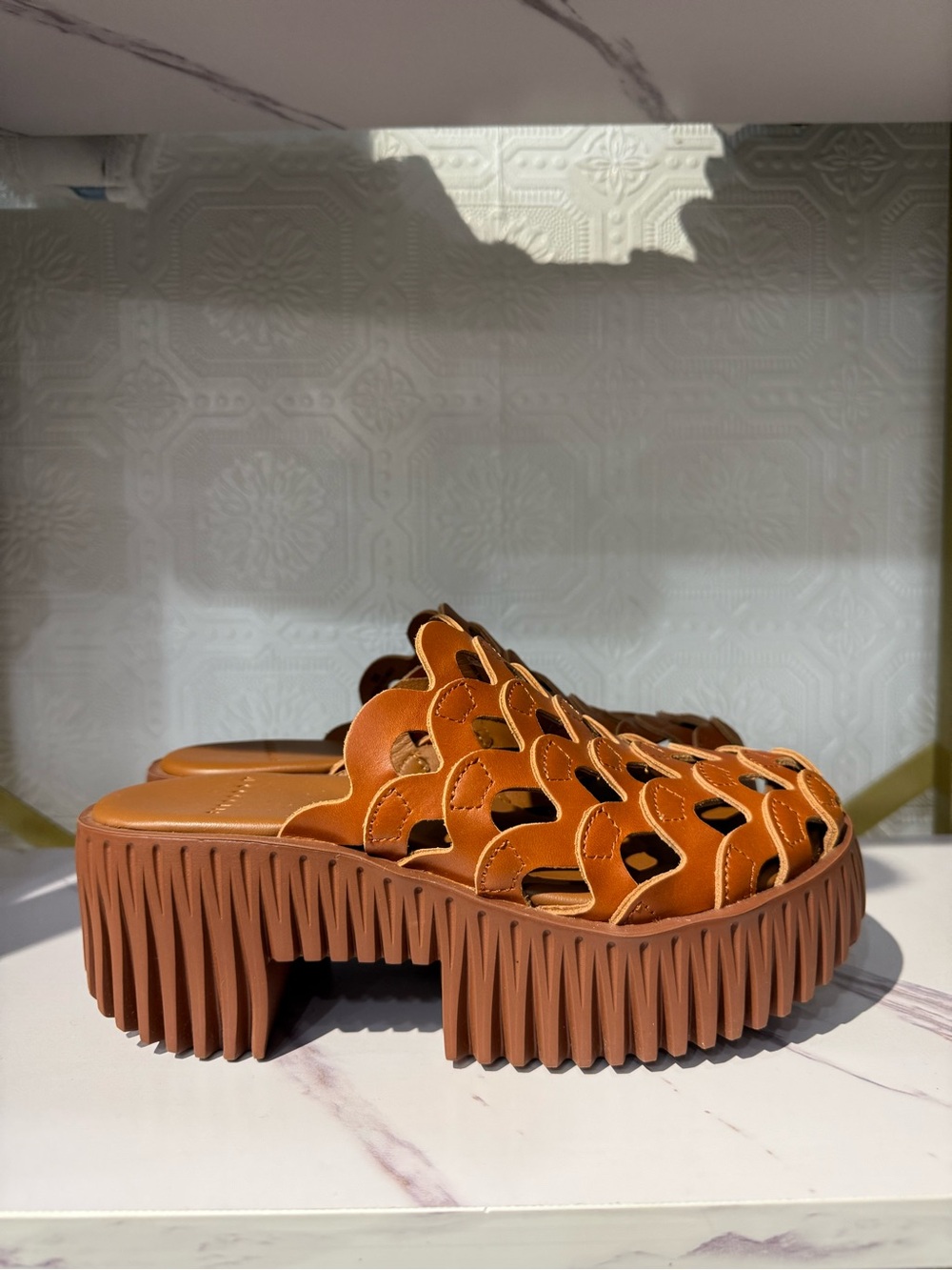 4ccccees -Plia Wave Women’s Tan Platform Clogs - Picture 4 of 7
